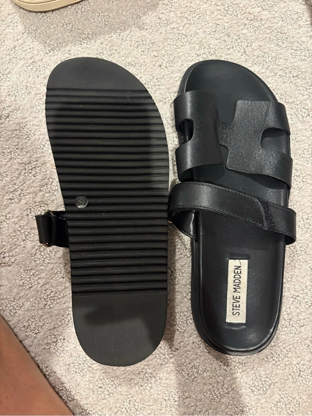 Steve Madden classic black